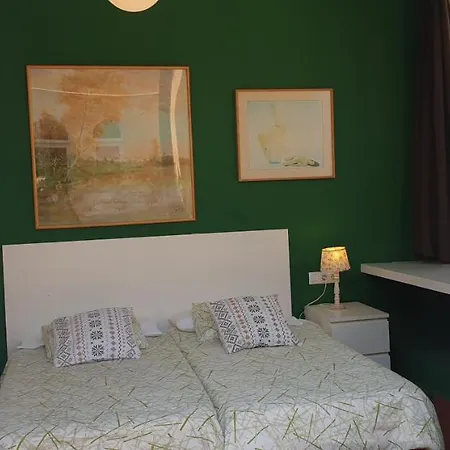 Villa Casa Con Jardin A 45 Metros De La Playa. Es.