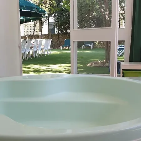 Villa Casa Con Jardin A 45 Metros De La Playa. Es. *