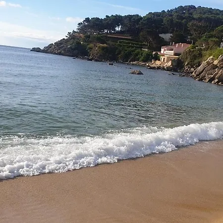 Casa Con Jardin A 45 Metros De La Playa. Es. Villa *