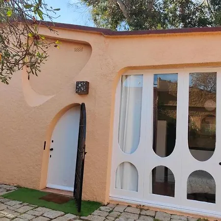 Villa Casa Con Jardin A 45 Metros De La Playa. Es. *