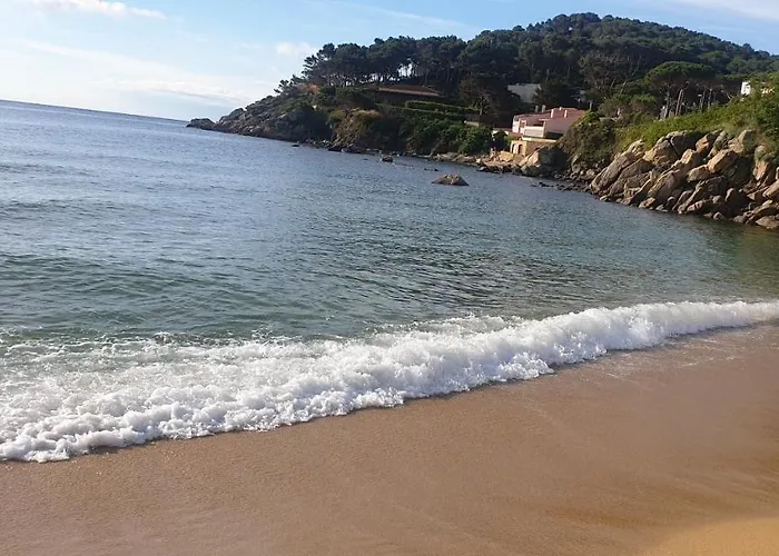 Casa Con Jardín A 45 Metros De La Playa. Es. Villa *