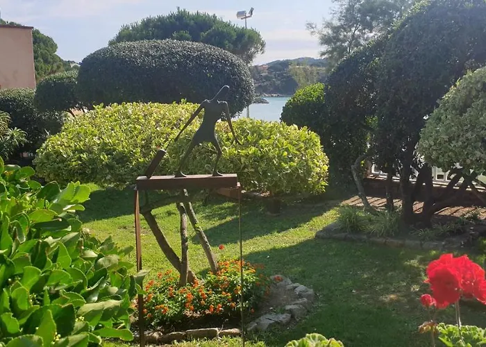 Casa Con Jardín A 45 Metros De La Playa. Es. Villa